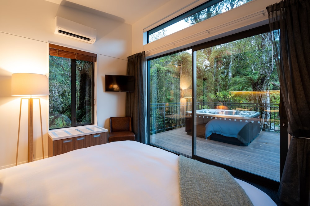 Rainforest Retreat 21/81
