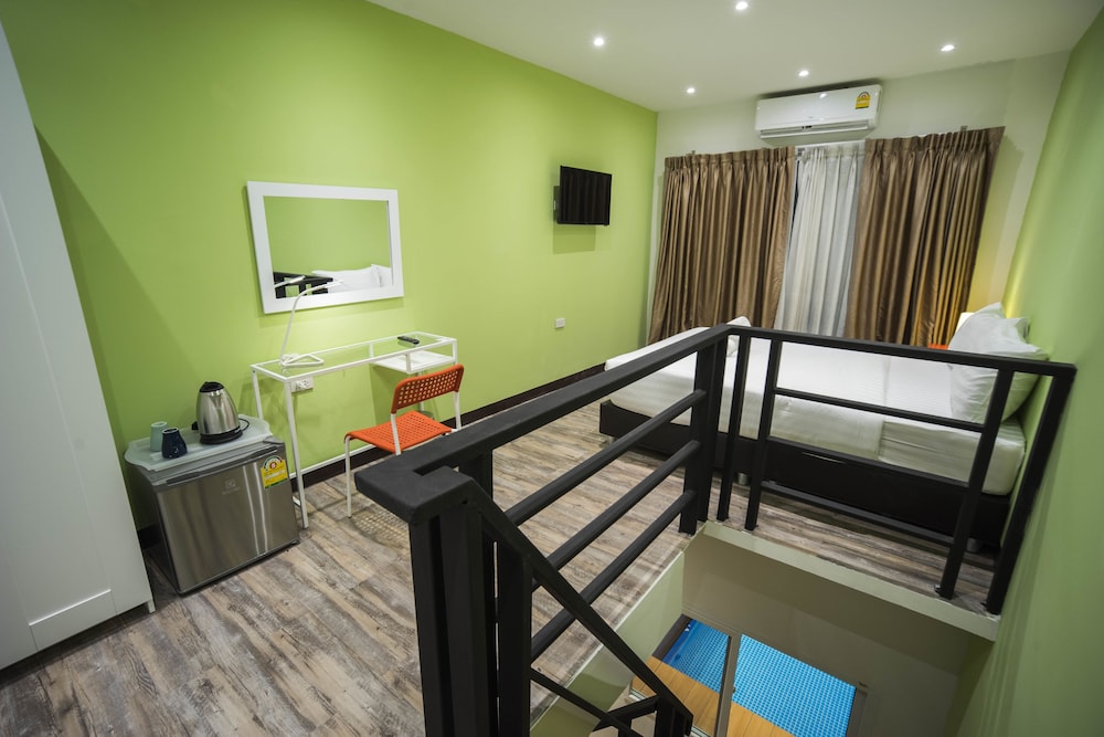 The M Pool Villas Bangkok - Bts Ekkamai 16/26