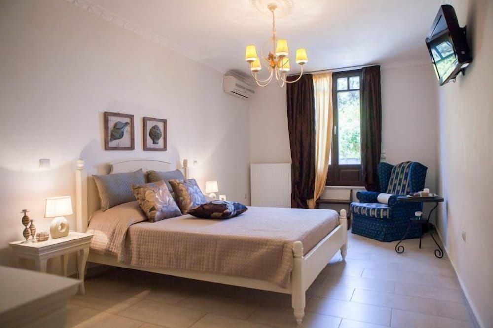 Alyko Villas 4/47