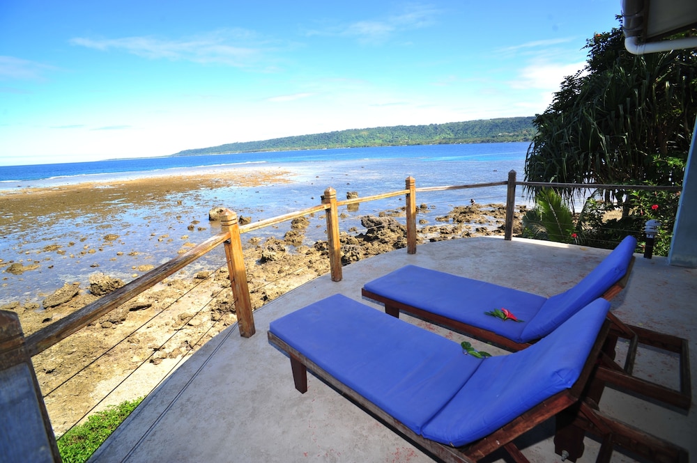 Hideaway Island Resort 4/75