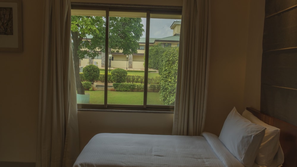 Fazlani Natures Nest - A Wellness Retreat 16/50