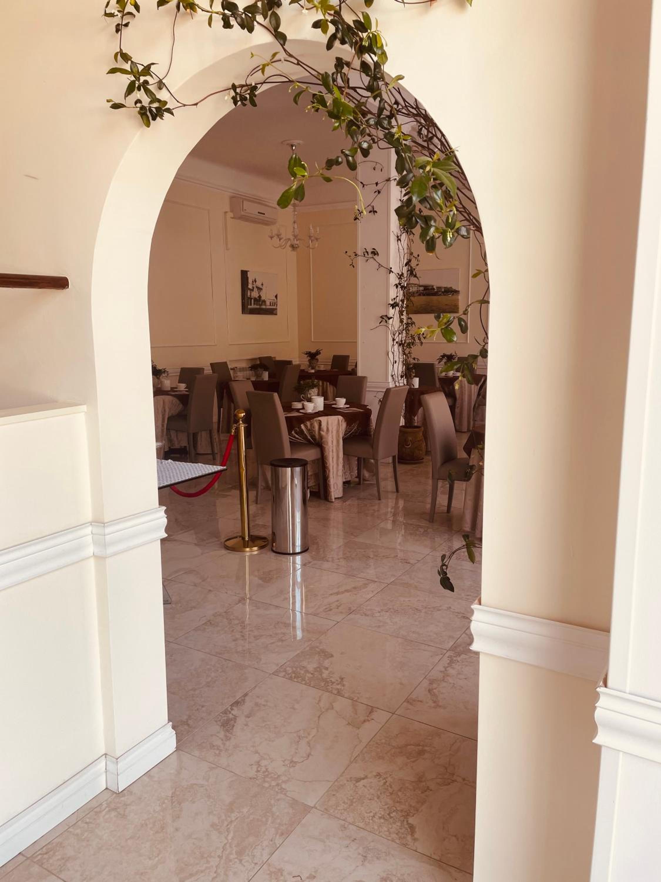 Hotel Regina Margherita 43/50