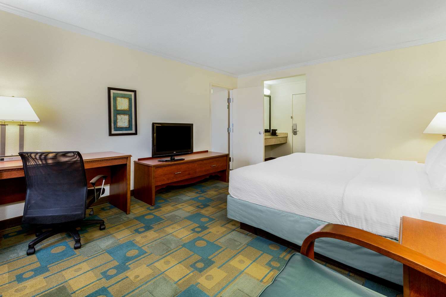 La Quinta Inn Chicago Willowbrook 8/24