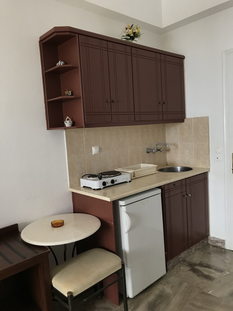 MARY HOTEL(Studios and Apartments) 11/55