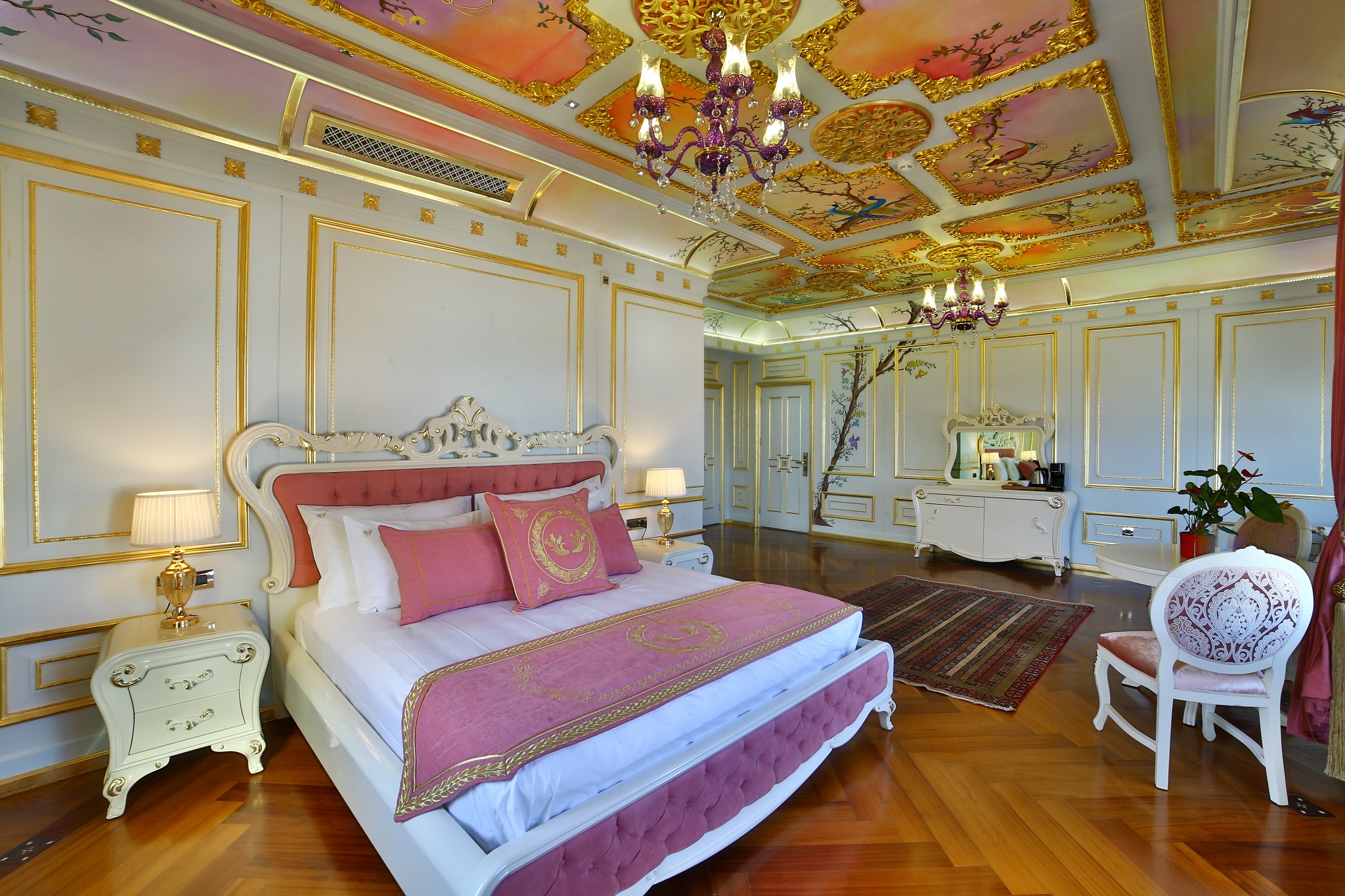 Suite, Mansion, King Bed