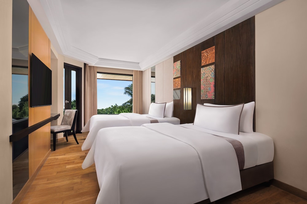Deluxe, 2 Double Beds, Pool Terrace