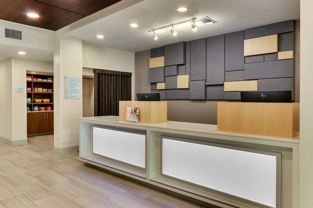 Holiday Inn Express Hotel Suites Waxahachie 8/74