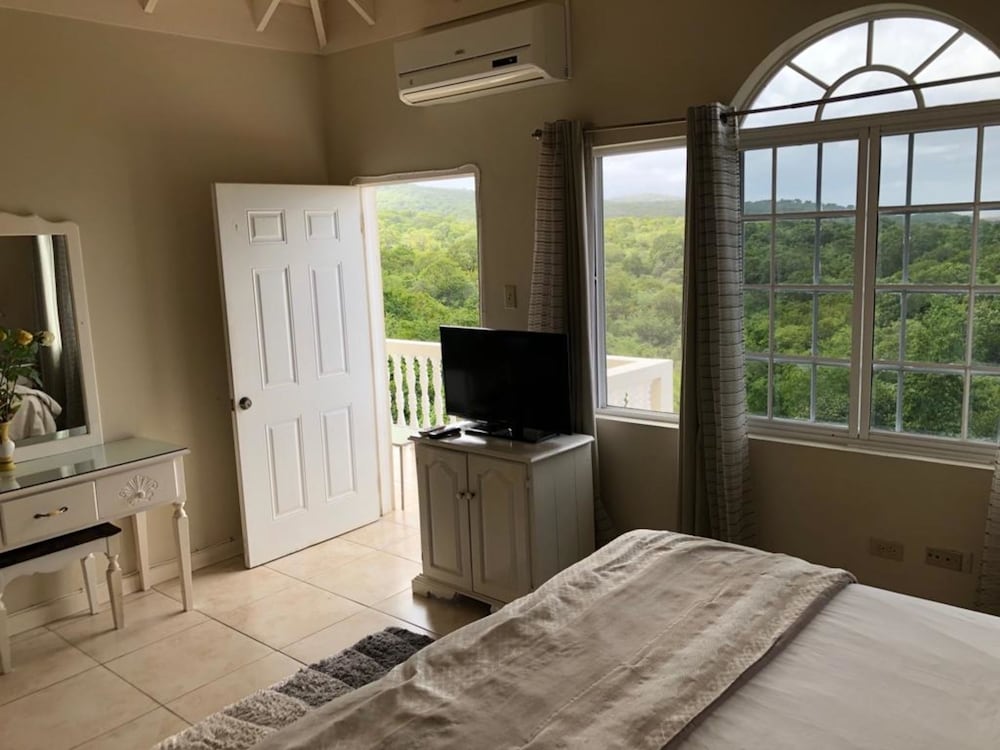 Retreat Guesthouse Luxury Suites 34/50