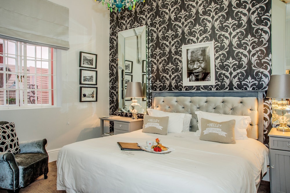 The Villa Rosa Bed and Breakfast 12/43