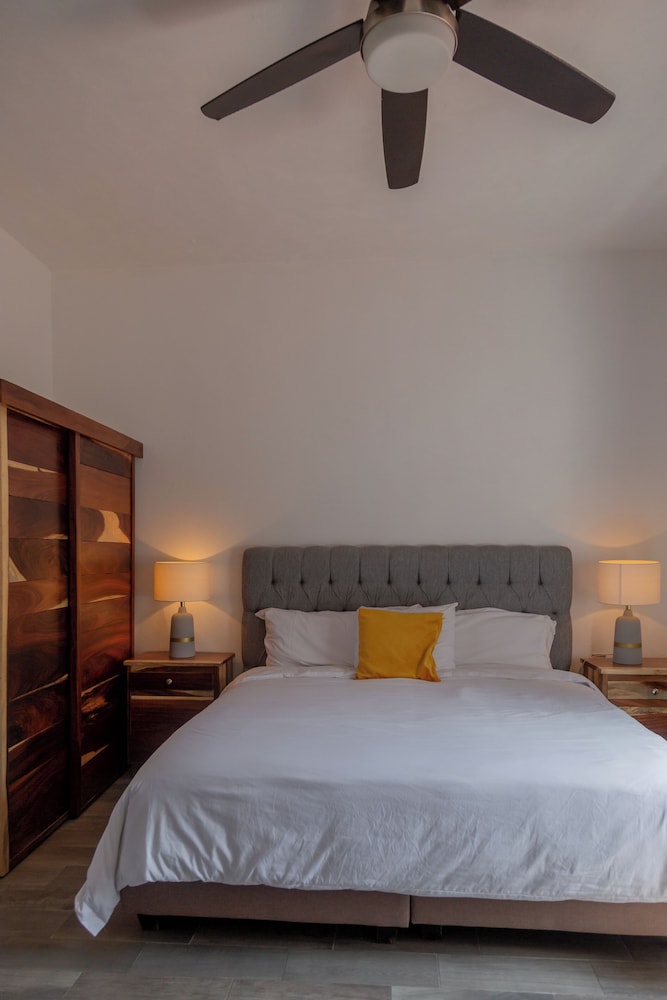 2 BEDROOMS, PENTHOUSE, OCEAN VIEW, TERRACE, KITCHEN