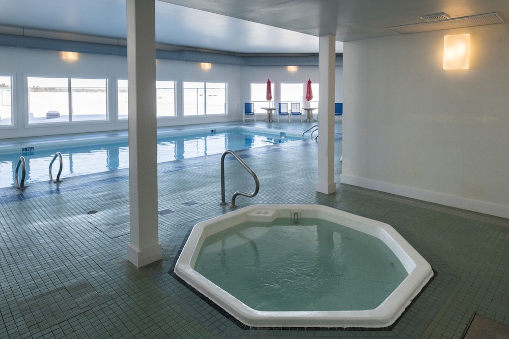 Lakeview Gimli Resort 10/36