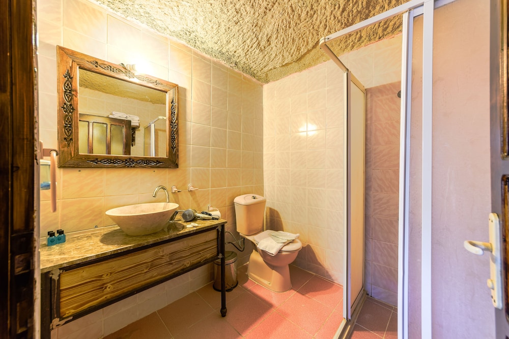 Sarihan Cave Hotel 47/50