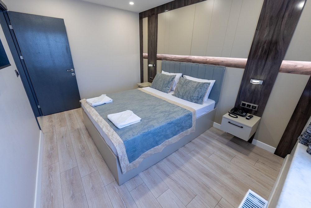 Meros Hotel 26/52