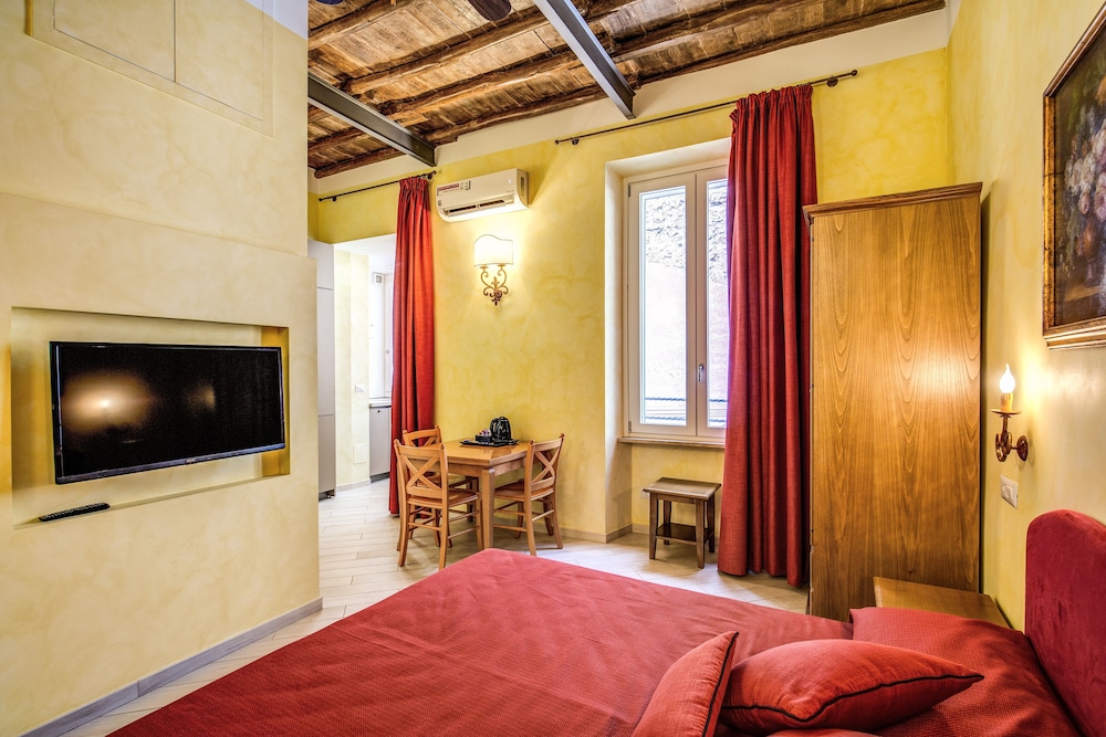 Hotel Residenza San Calisto 39/61