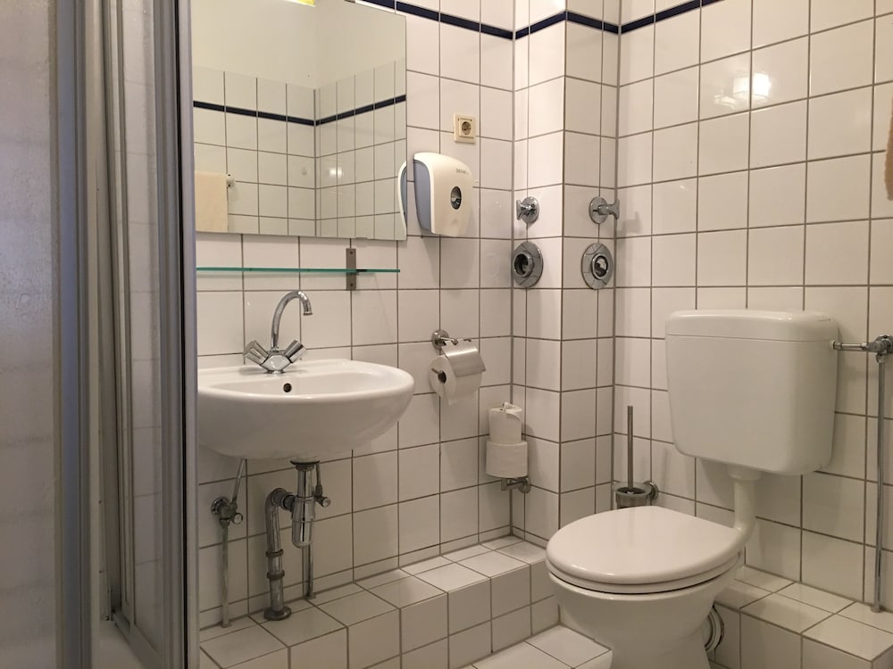 Hotel Alt Düsseldorf 34/34