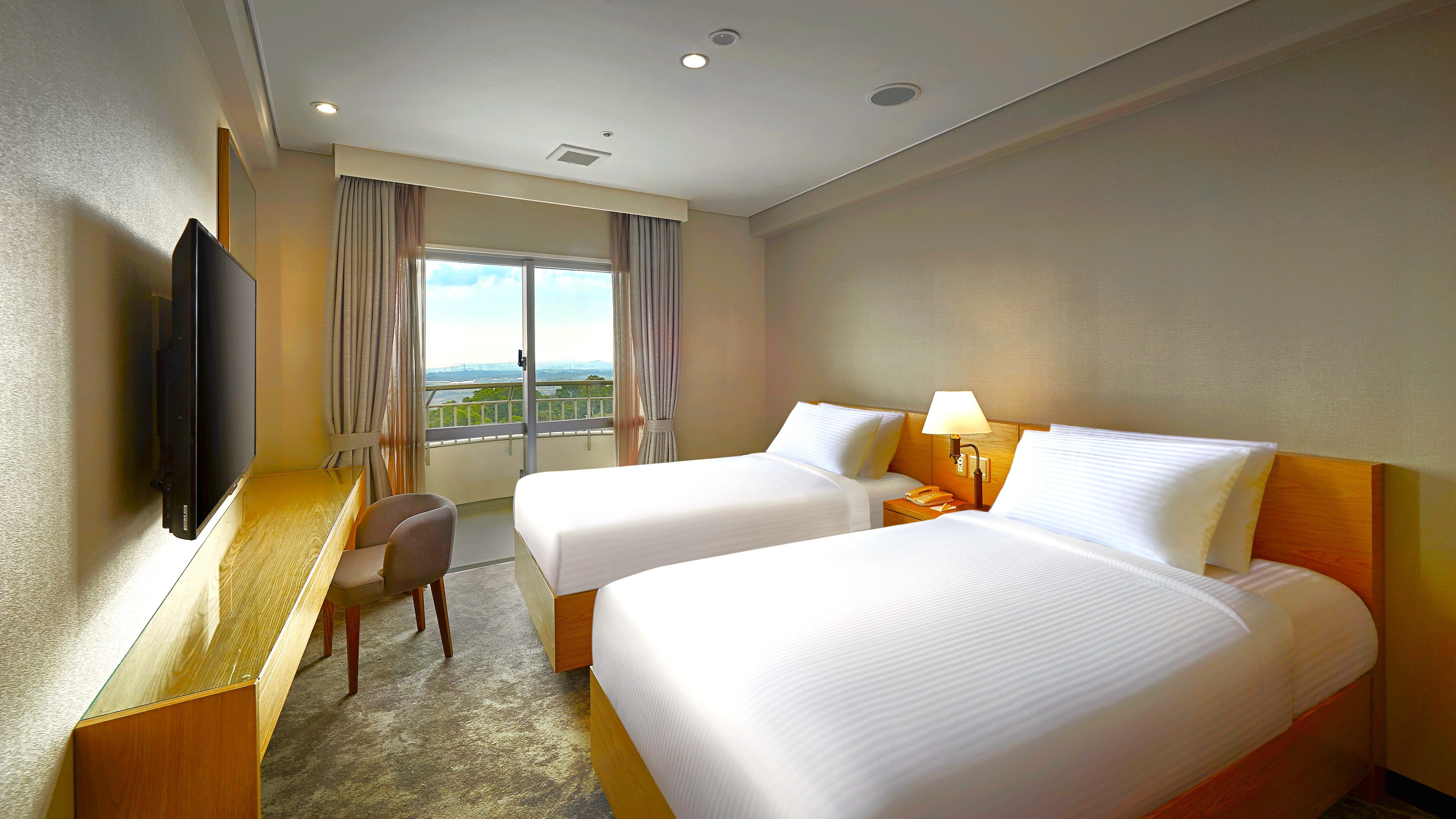 ANA Crowne Plaza Resort Okinawa Uruma Hills by IHG 16/50