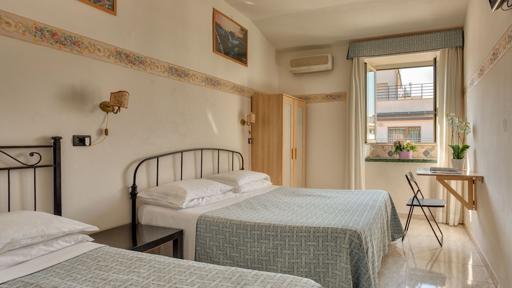 Washington Resi Lucia Hotel 16/36