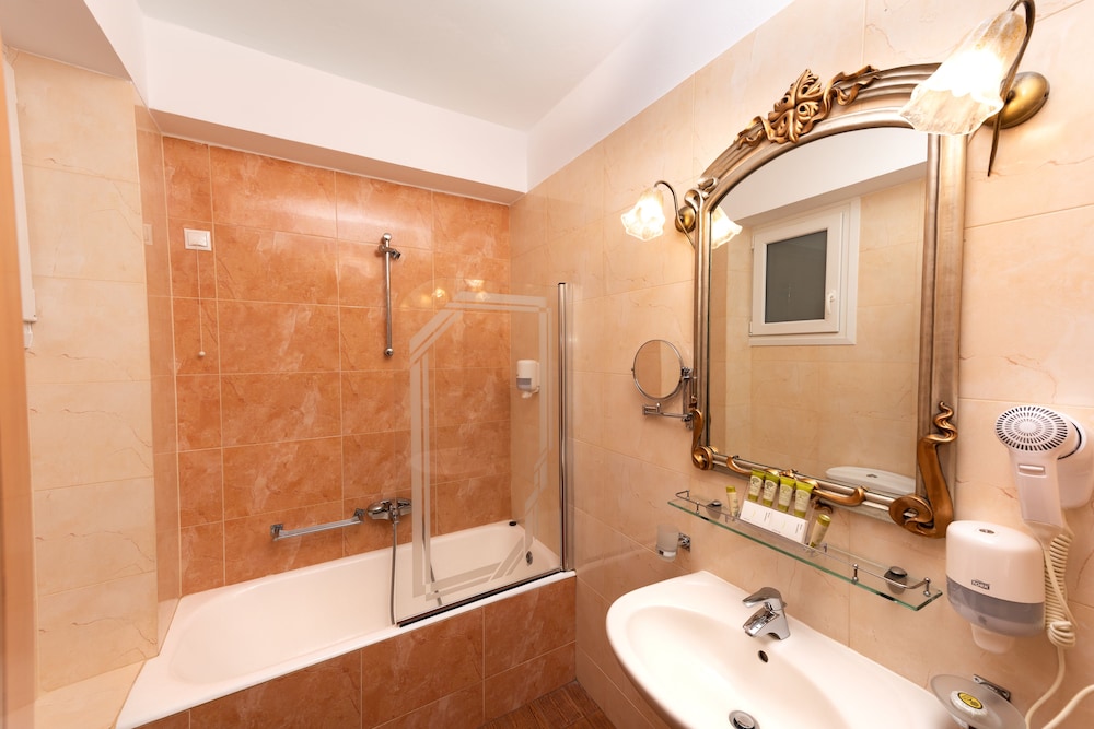 Heliotrope Boutique and Resort Hotels 65/65