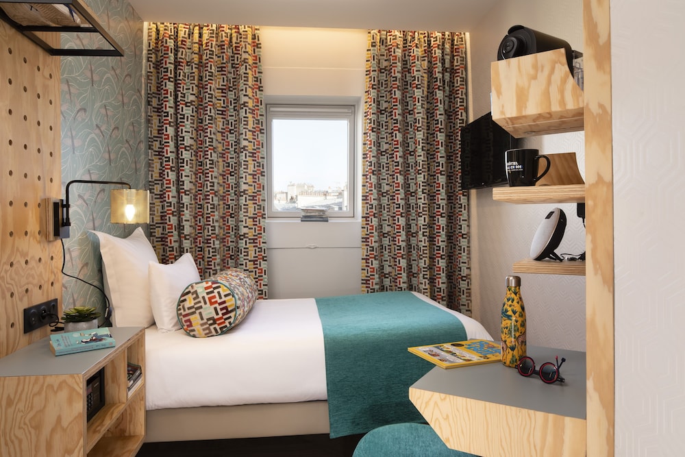 Hotel LOCOMO (ex Adriatic Hotel) 29/74