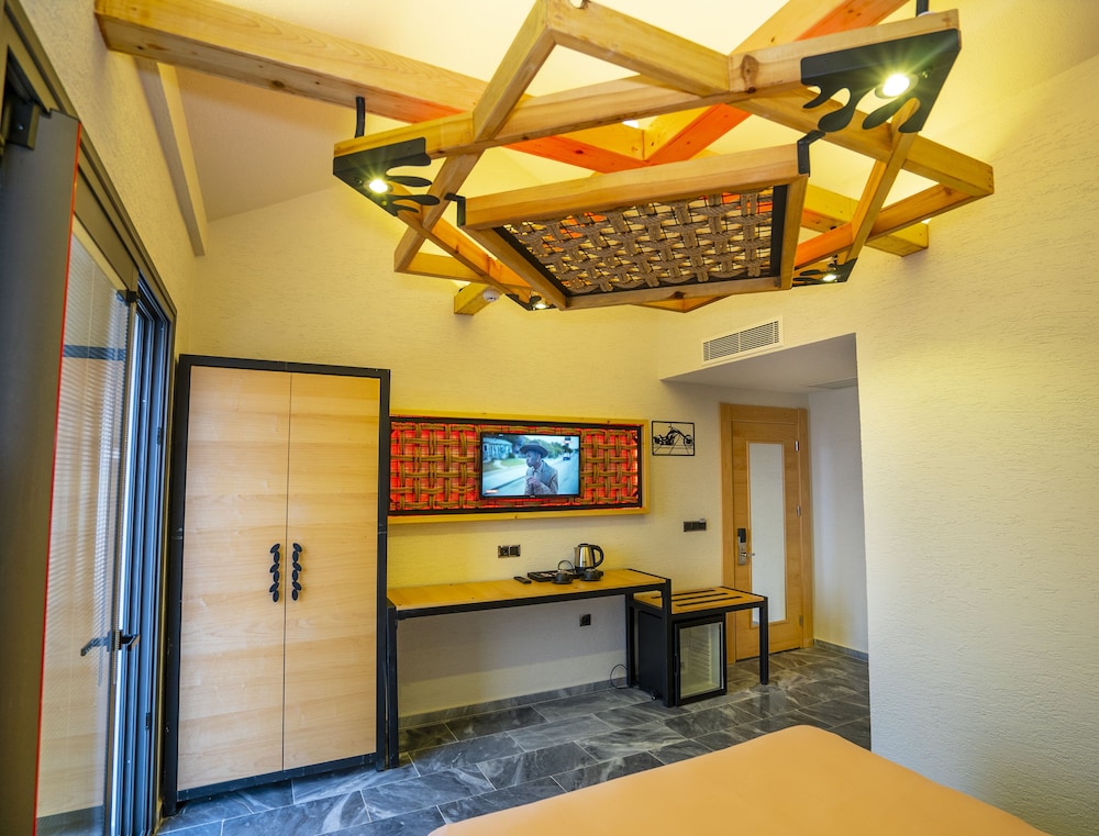 Kosa Otel Çesme 26/50