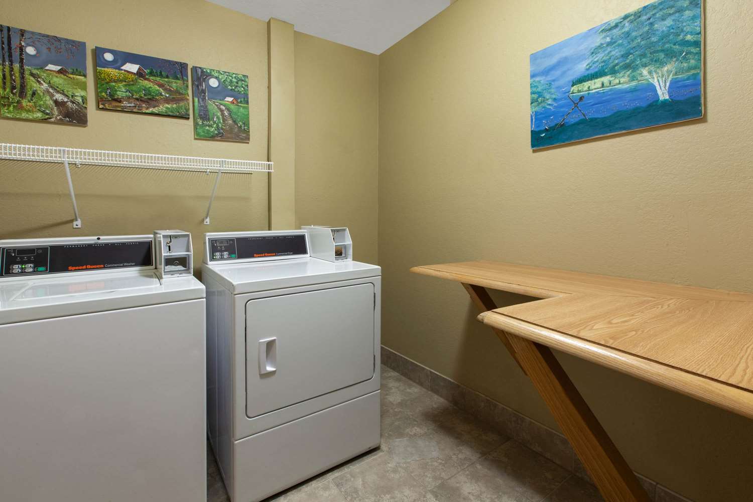 Quality Inn Petoskey 18/18