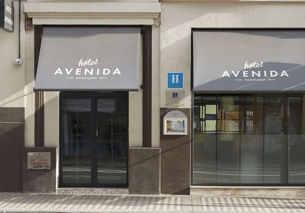 HOTEL AVENIDA(aka Husa Avenida) 32/52