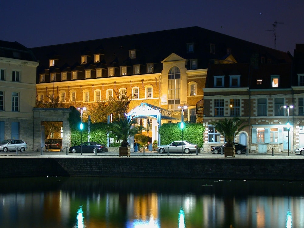 Hotel Couvent des Minimes Lille in LILLE