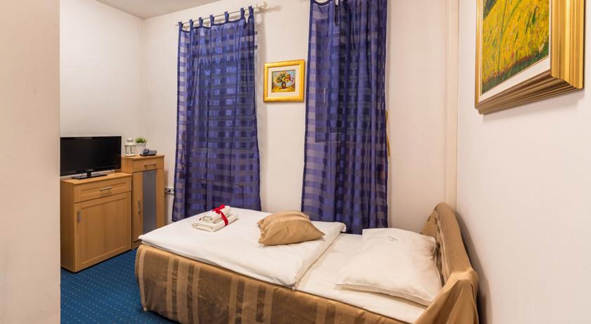Pleso Hotel 12/26