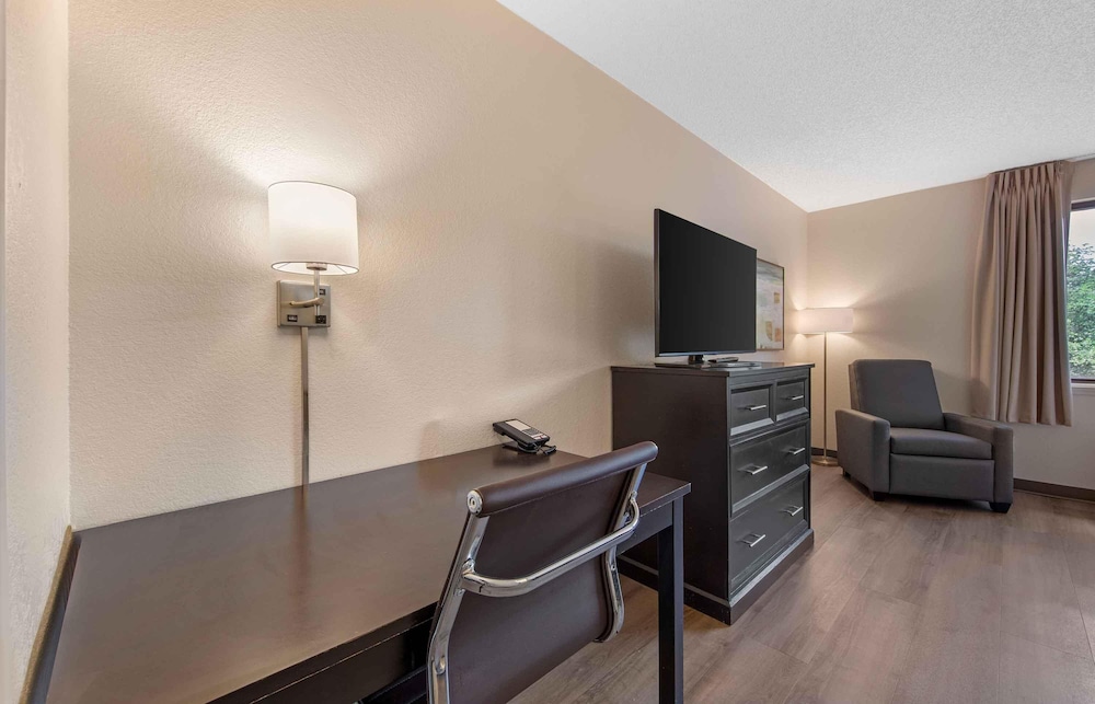 Extended Stay America Fort Lauderdale Cypress Crk 6th Way 37/48