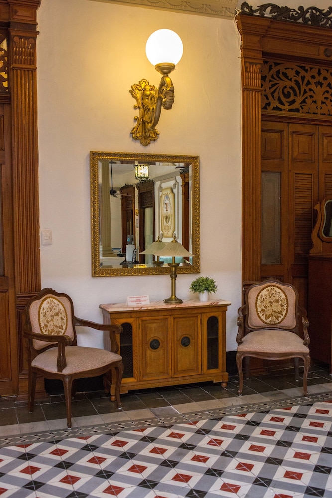 Gran Hotel de Merida 50/68