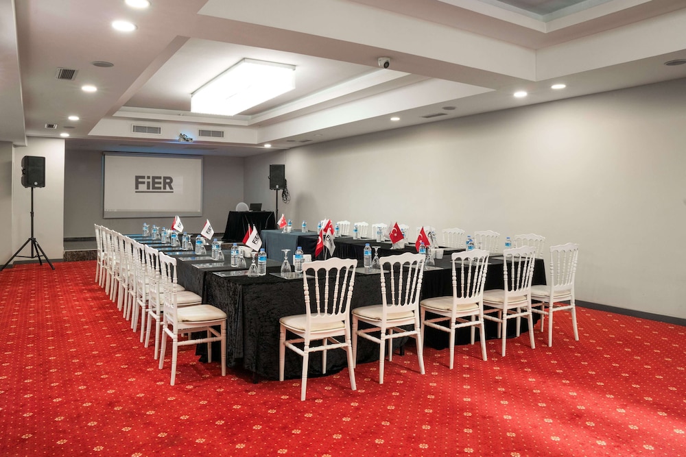Fier Boutique Hotel - Boutique Class 37/50