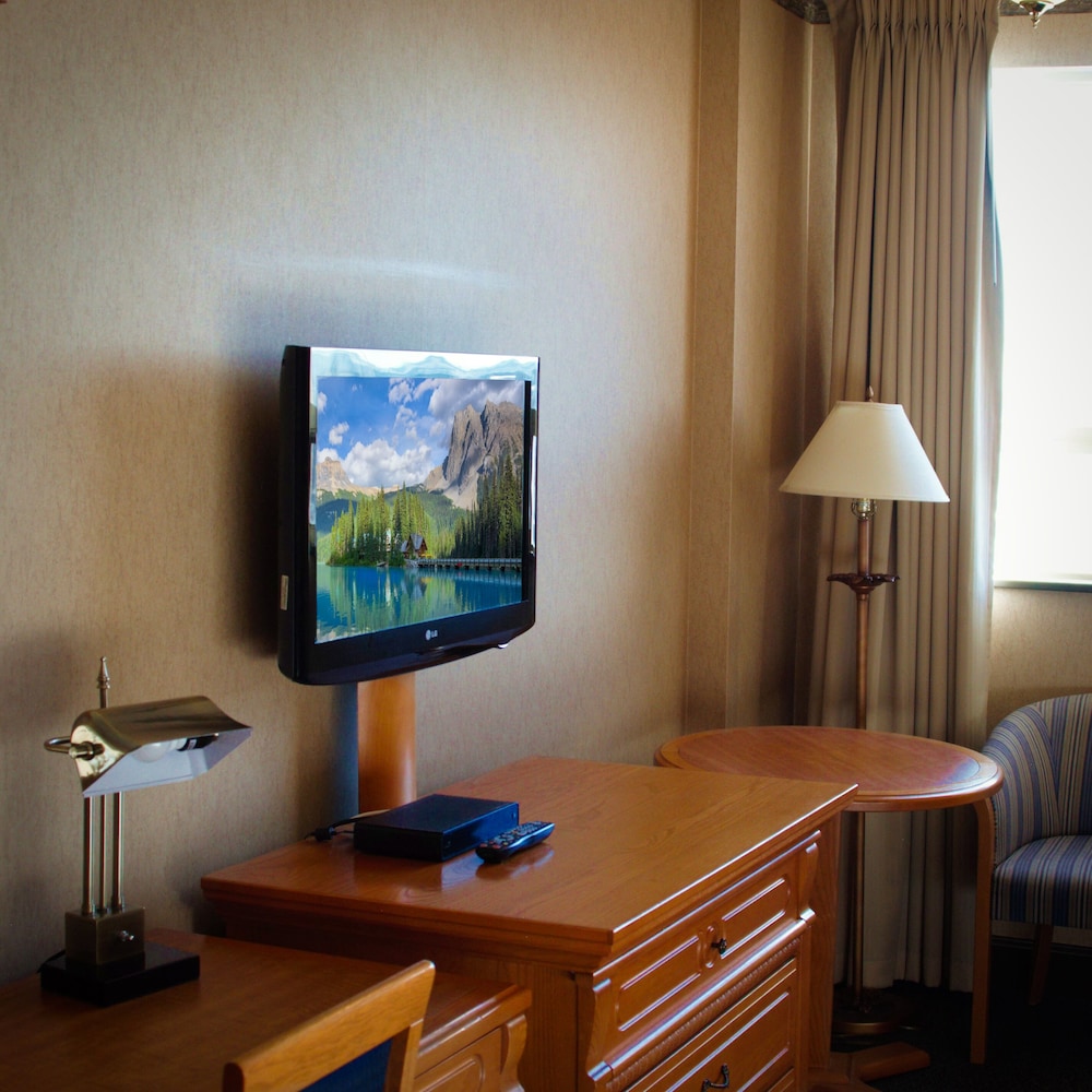 The Glenmore Inn & Convention Centre 53/60