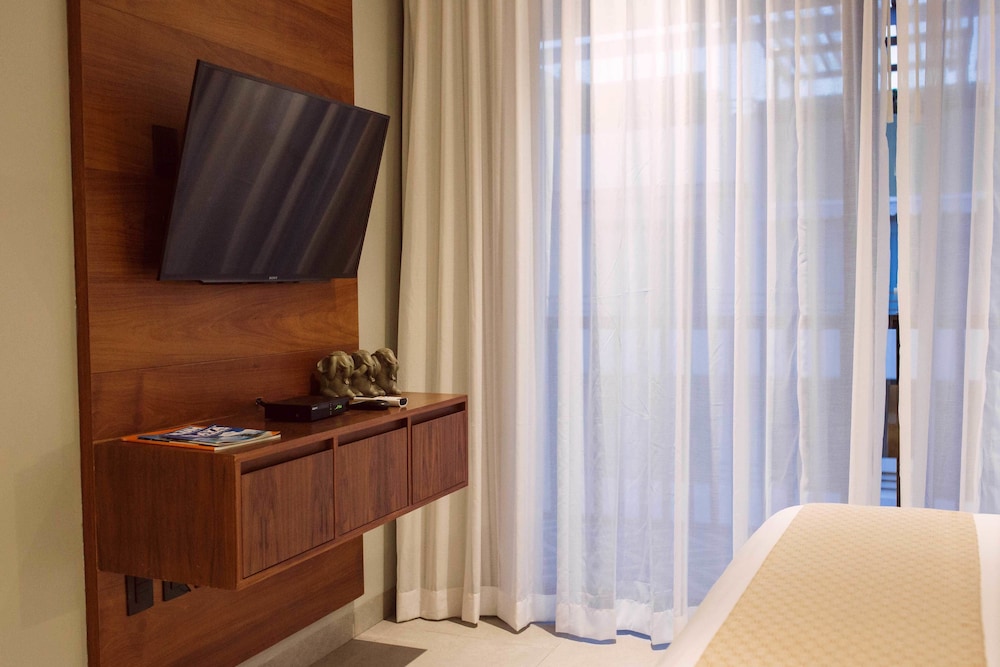 IT Boutique Hotel and Restaurant 37/73
