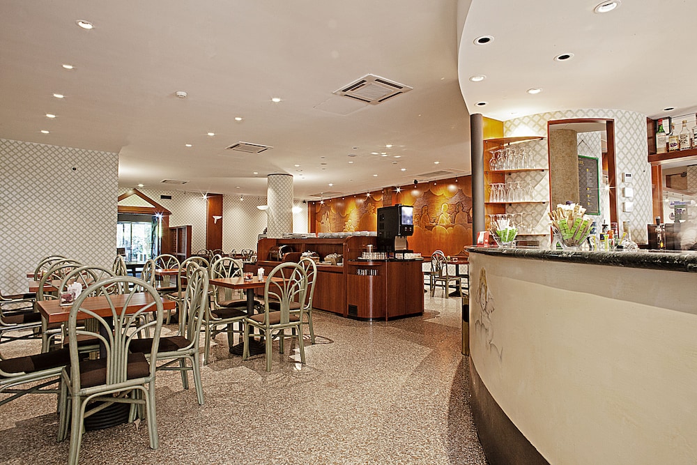 Shg Hotel Bologna 50/64