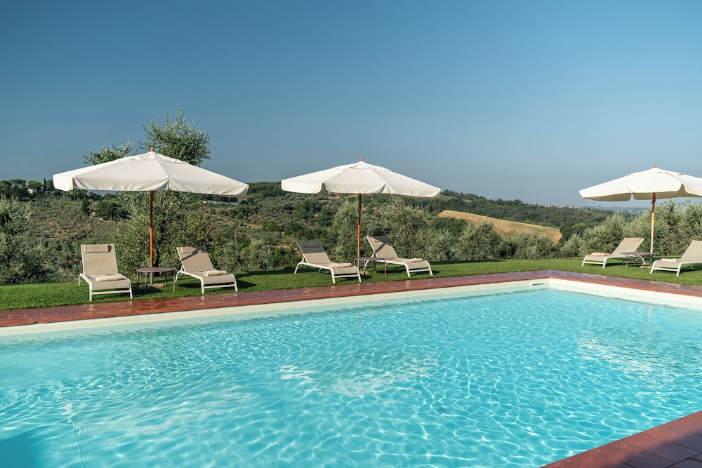 Relais Villa Dell Olmo 46/75
