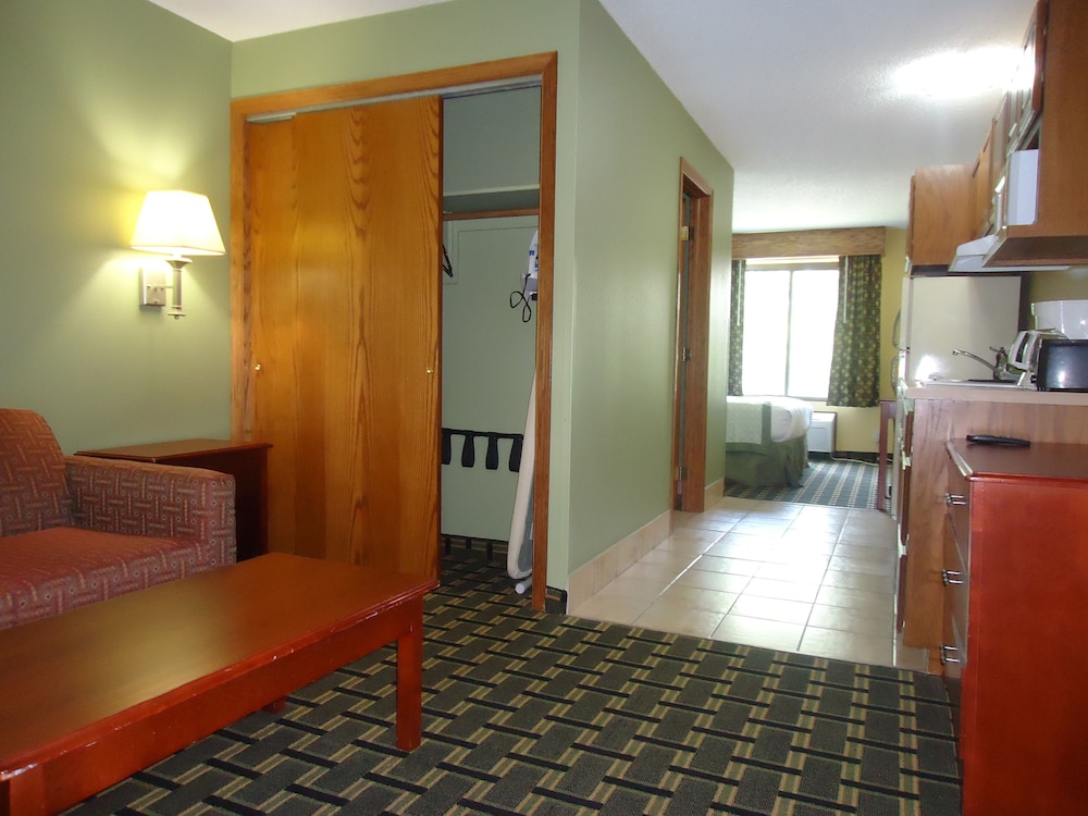 Town House Extended Stay Hotel Downtown 27/64