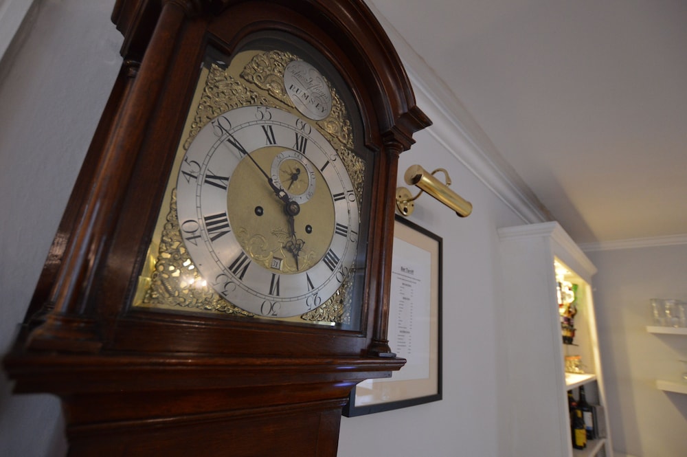 Chantry Hotel 4/40