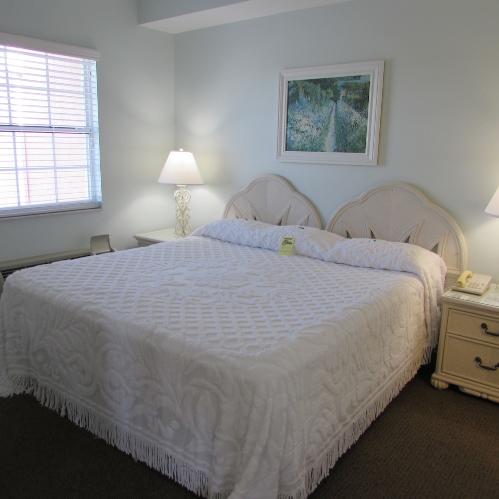 Edison Beach House 20/50