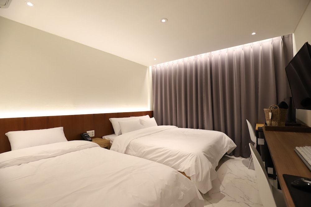 Biennale Hotel 8/42