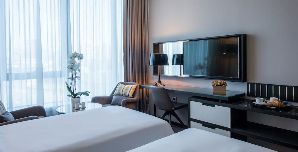 Centro, Suite, King Bed, Corner، Centro Westside Rotana 5/8