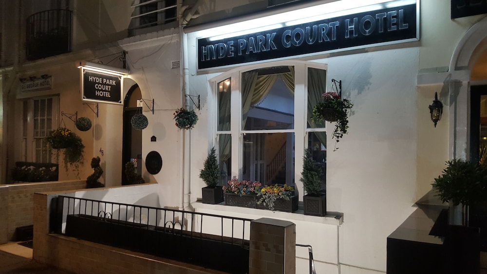 Hyde Park Court 3/50