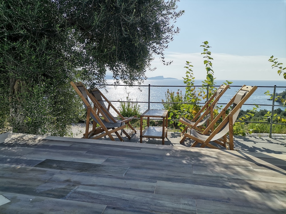 Enjoy Lichnos Bay Village Camping Hotel & Apartments 35/46