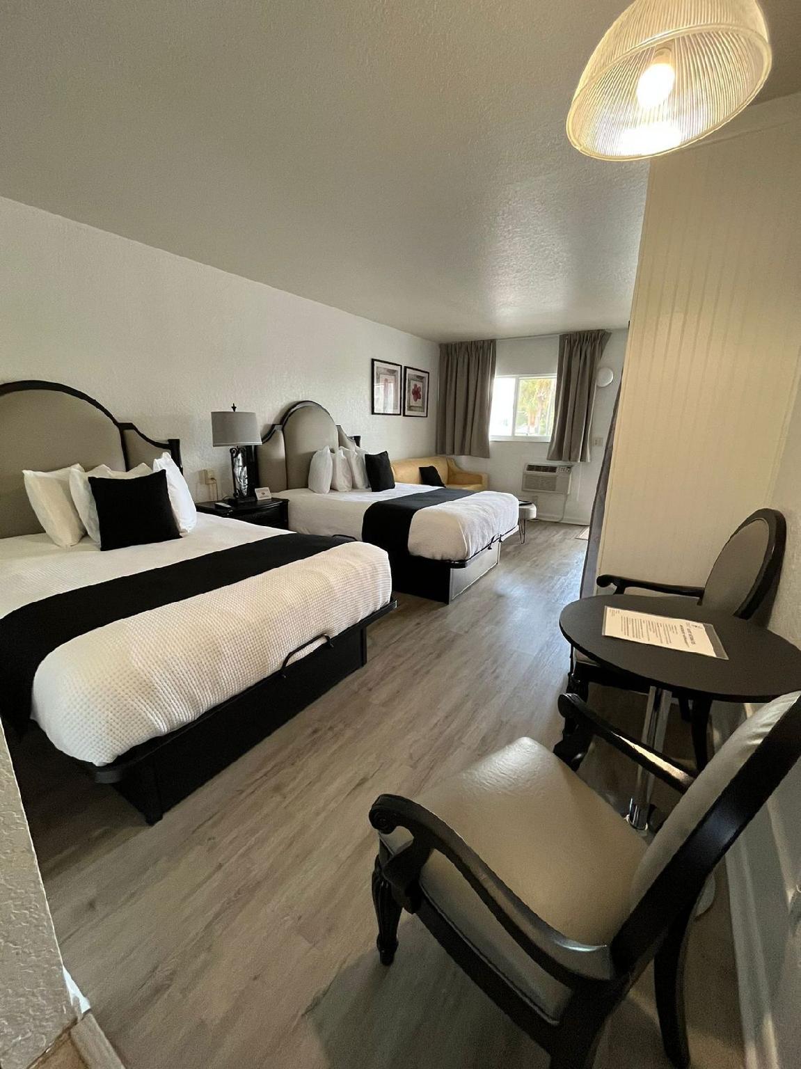 Holiday Isles Resort 6/25