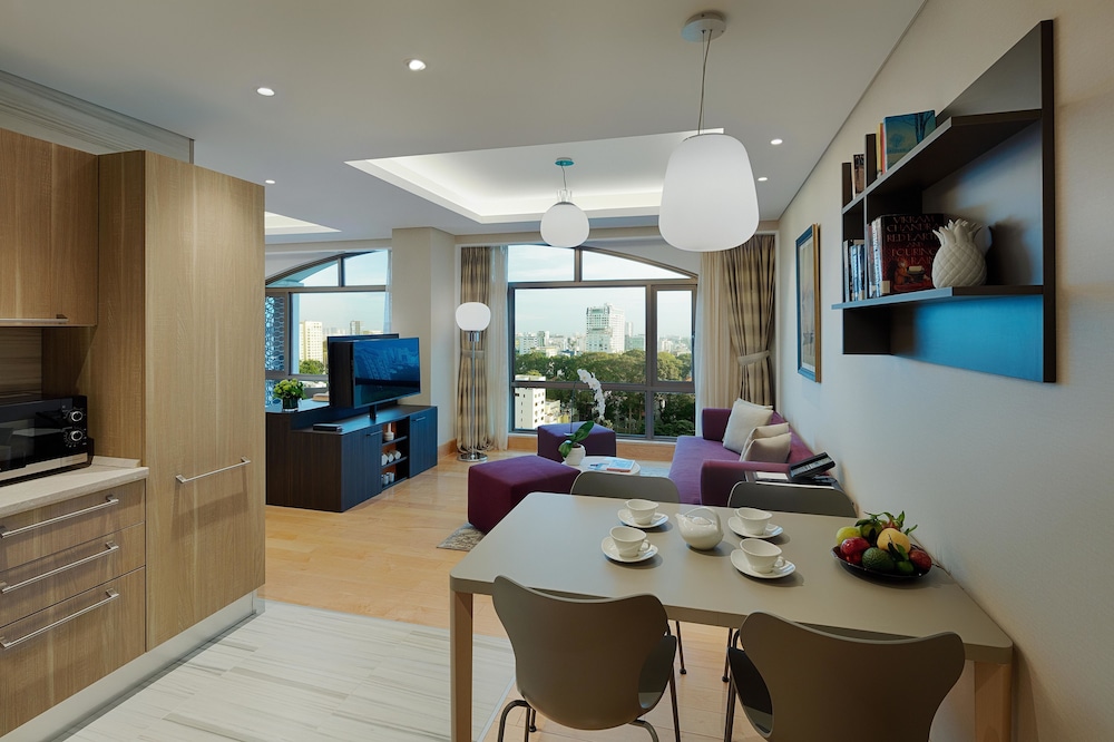 SHERWOOD SUITES 64/74