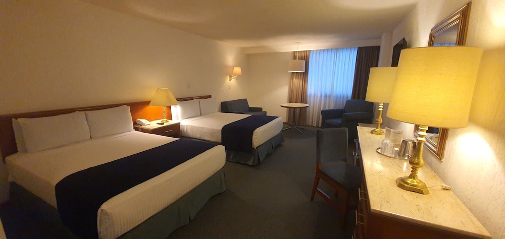 Bristol Hotel 27/62