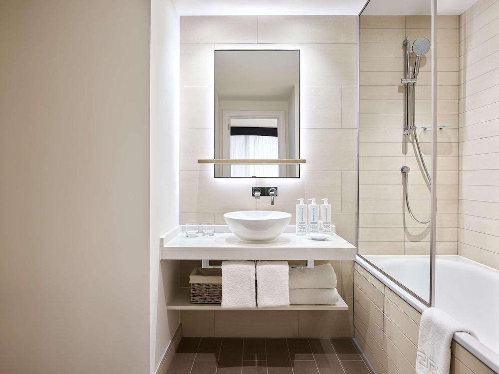 STAYBRIDGE SUITES MANCHESTER - OXFORD ROAD 50/52