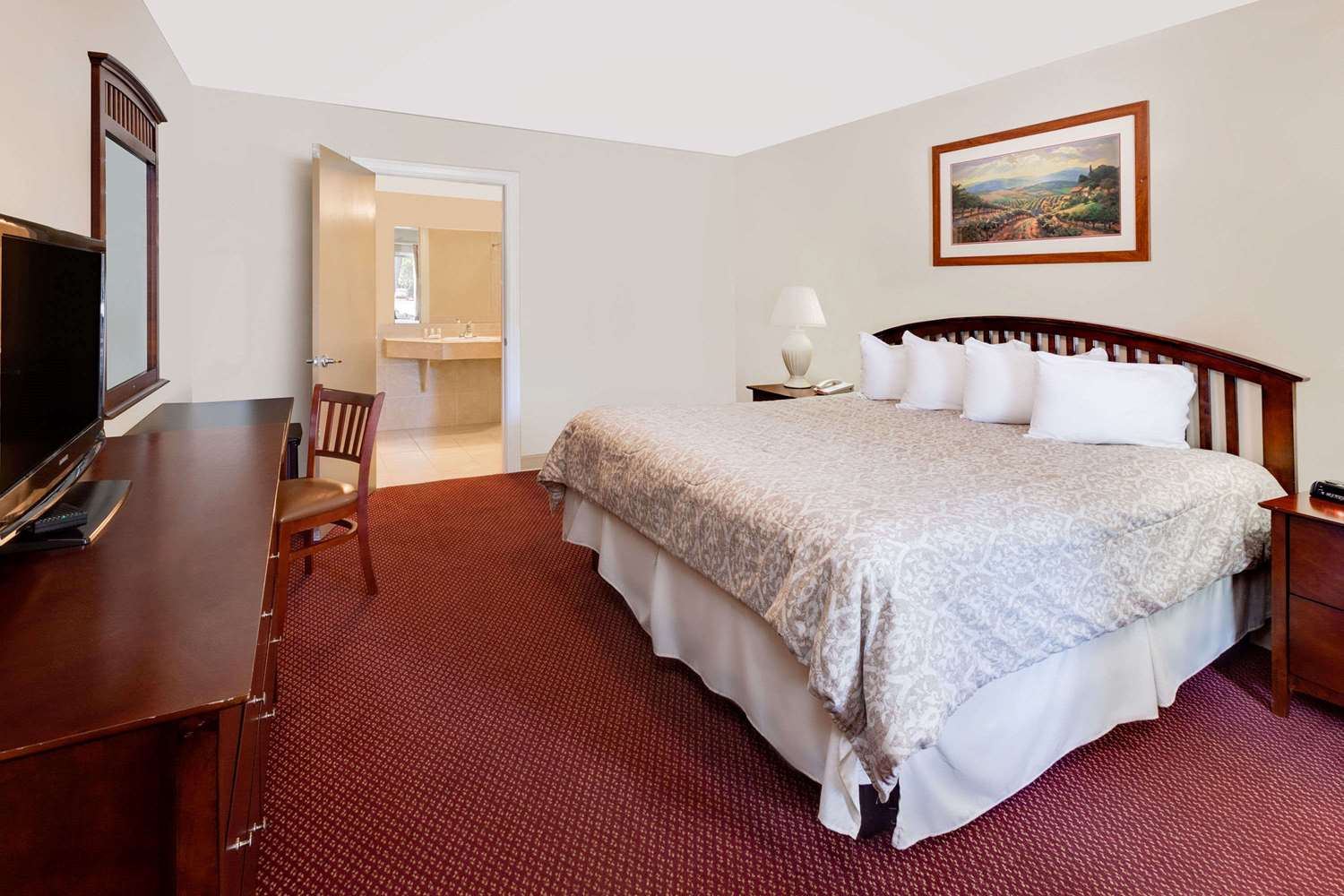 Super 8 by Wyndham Traverse City 6/21