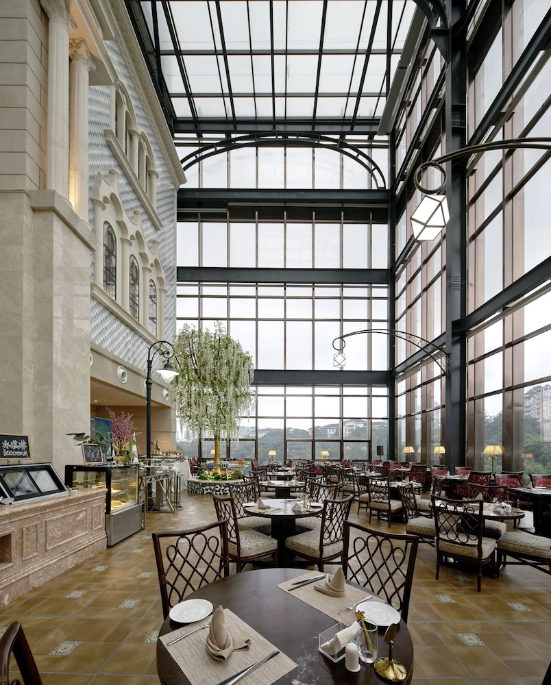 Yinxin Century Hotel 17/25