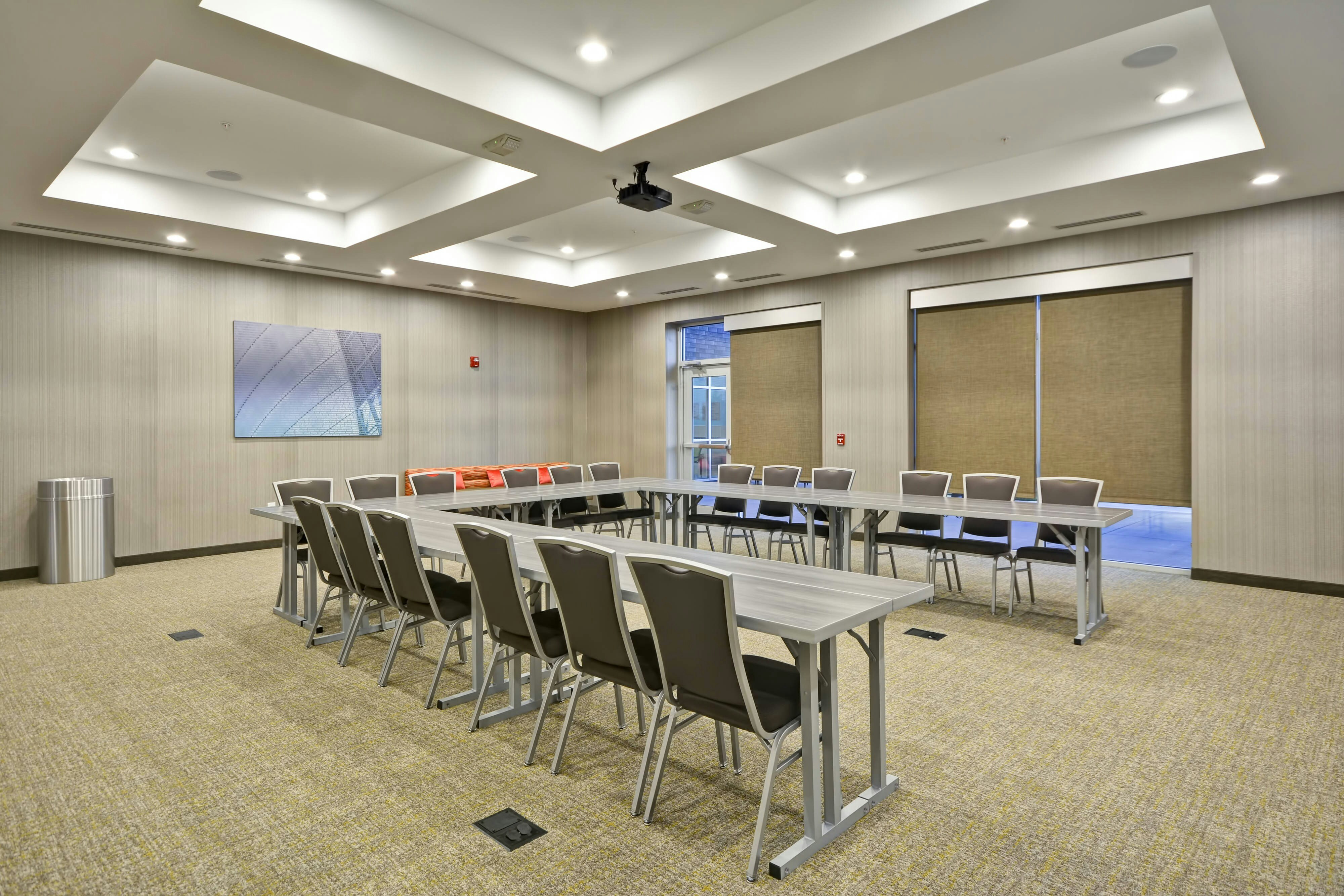 Springhill Suites Cincinnati Blue Ash 38/46