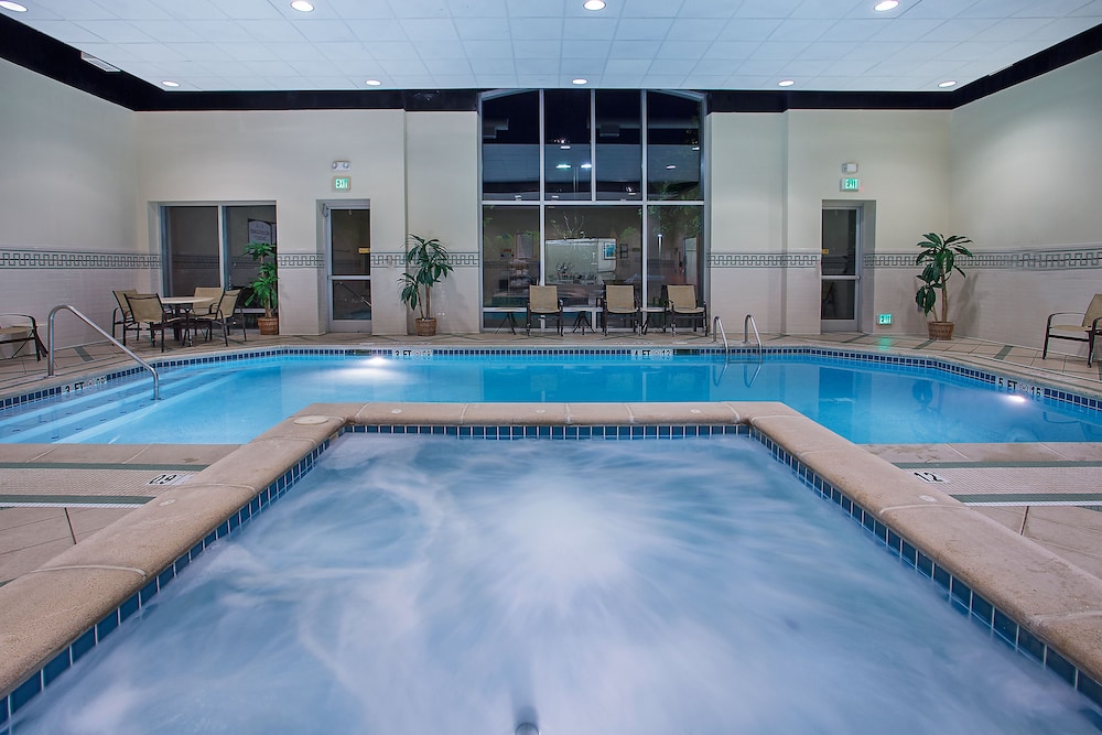 Staybridge Suites Chattanooga Downtown Convention Center 6/53